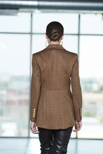 9530004000293 - 5.webp