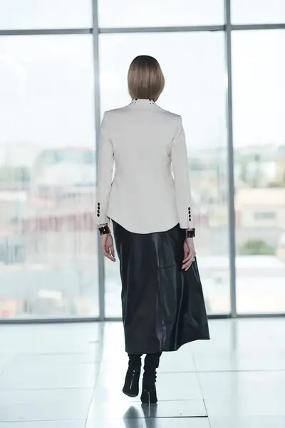 9530004000297 - 5.webp