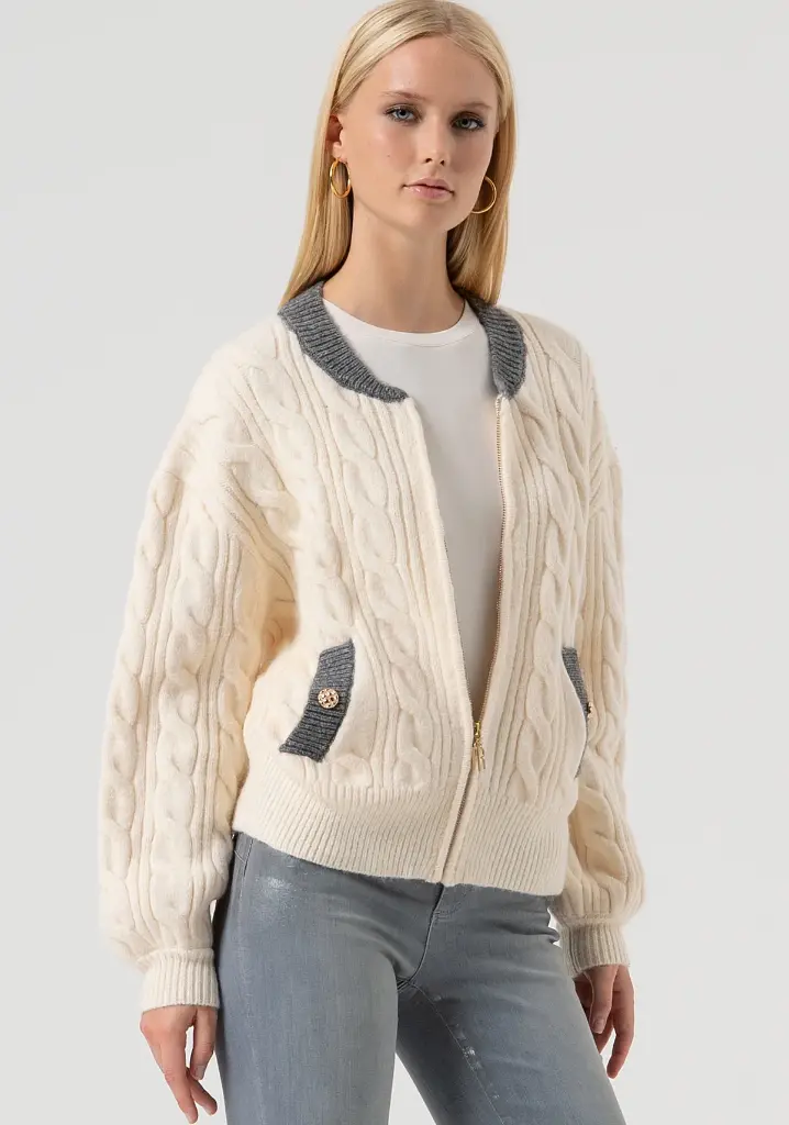 9530005000086 - 3.webp