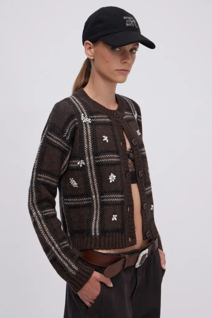 9530012000579 - 3.webp