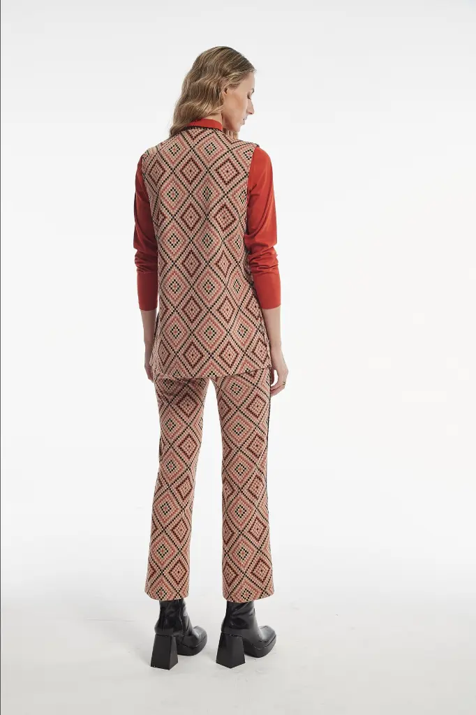 93 30 011 000226 - 3.webp