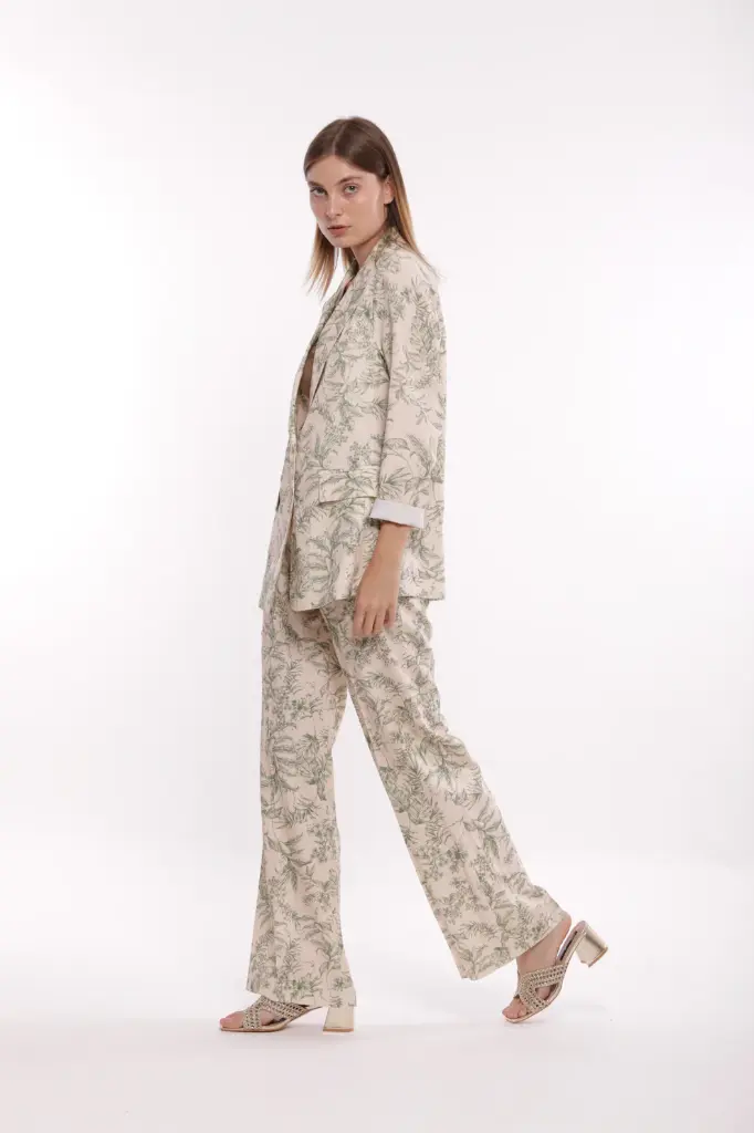 95 30 002 000321 - 5.webp