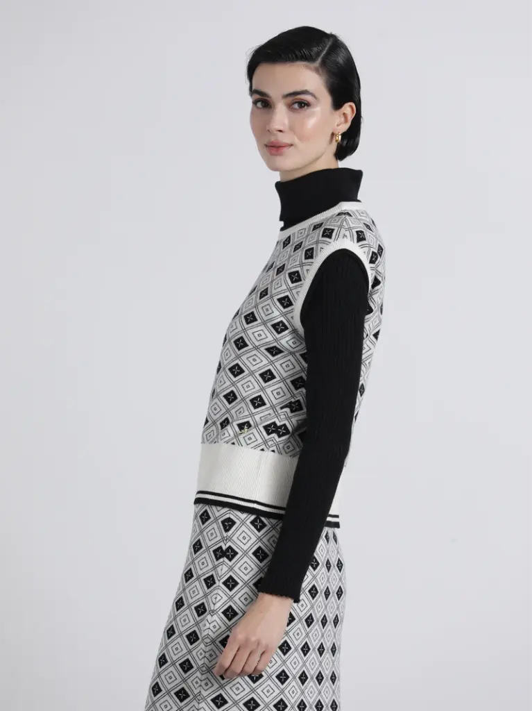 93 30 011 000225 - 3.webp