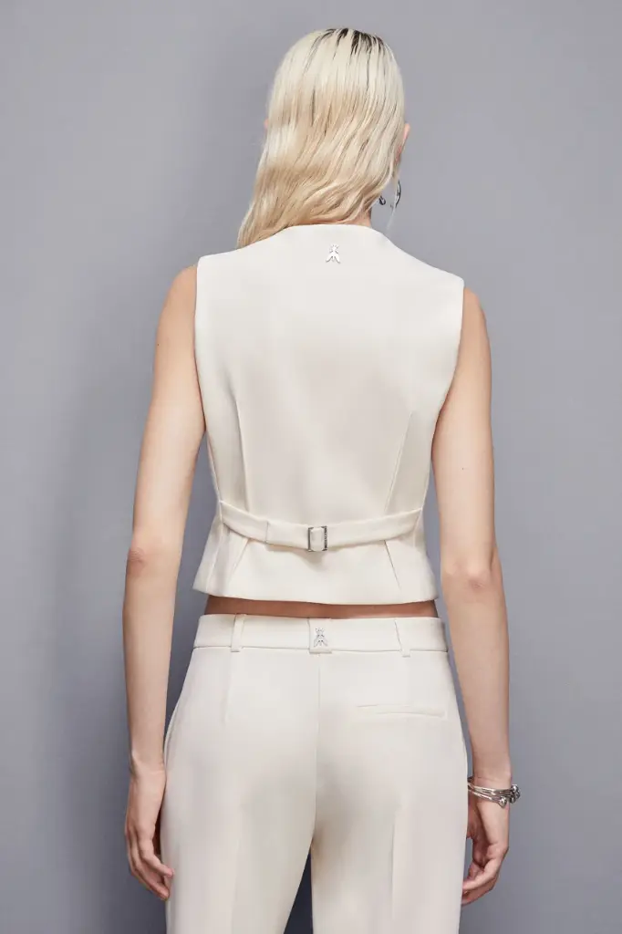 94 30 011 000245 - 3.webp