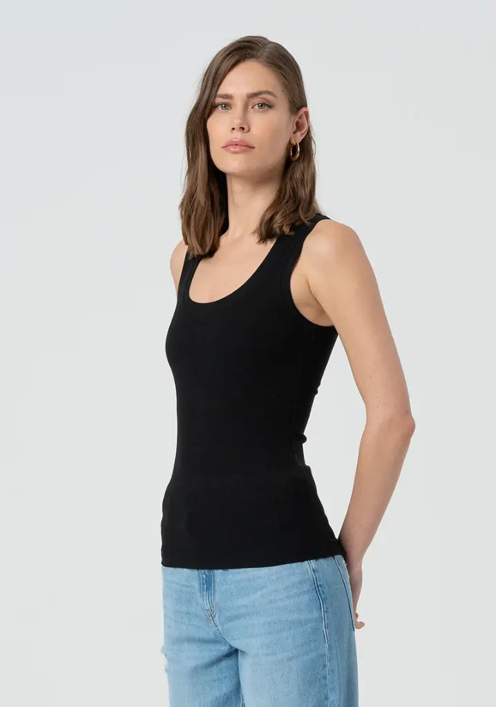 95 30 028 000412 - 3.webp