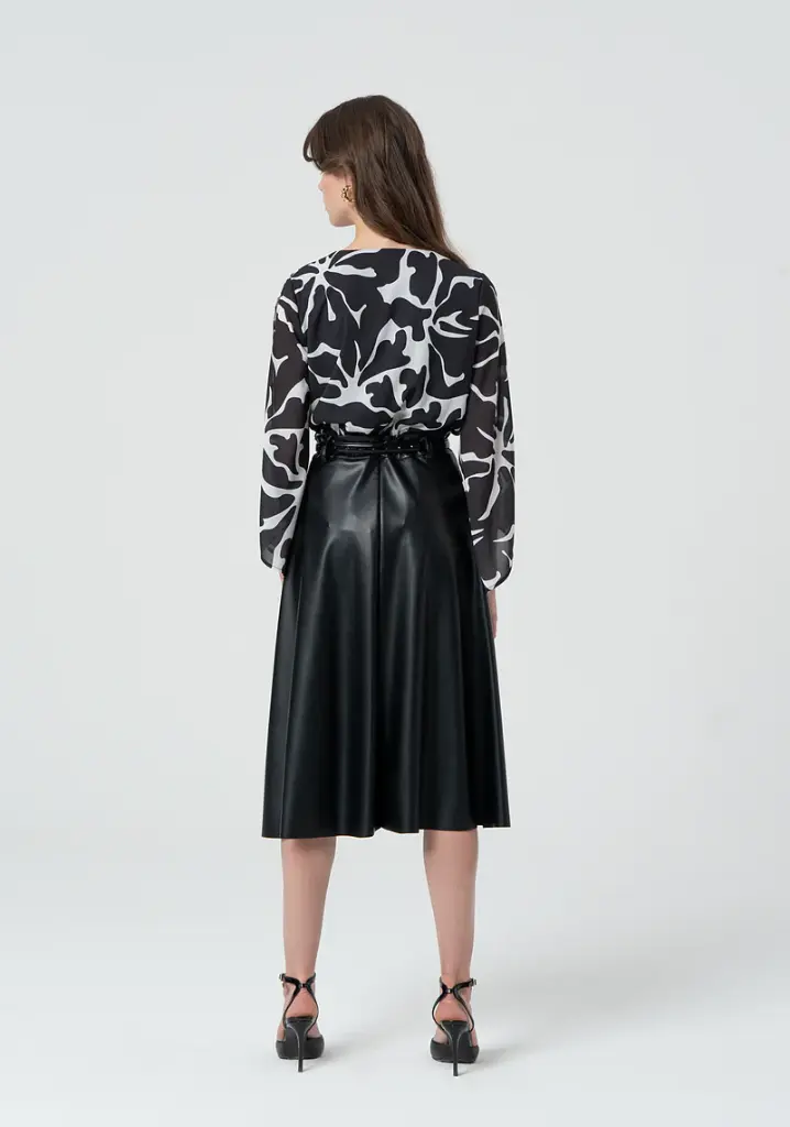 95 30 032 000146 - 4.webp