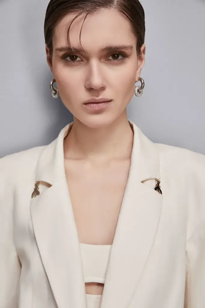 95 30 002 000318 - 5.webp