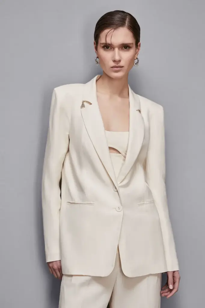 95 30 002 000318 - 2.webp