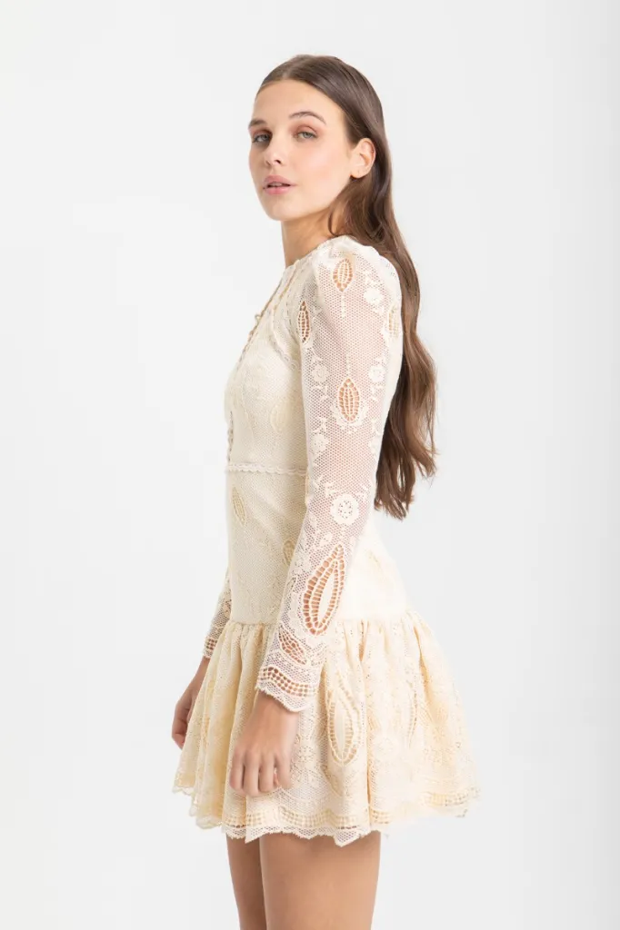 vestido-vainilla-calado (2).webp