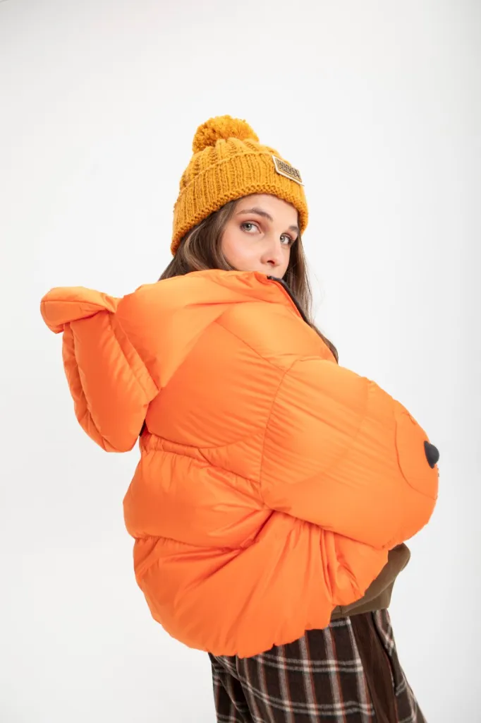 plumas-corto-naranja (4).webp