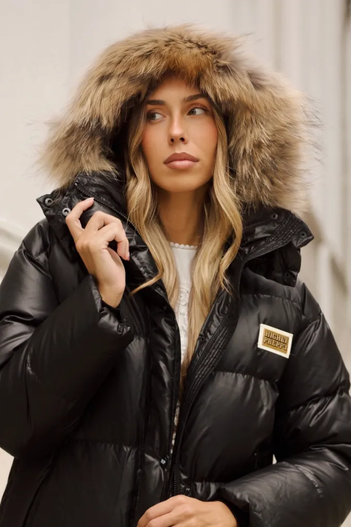 plumas-largo-oversize-negro (4).webp