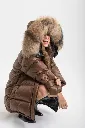plumas-largo-oversize-marron (2).webp