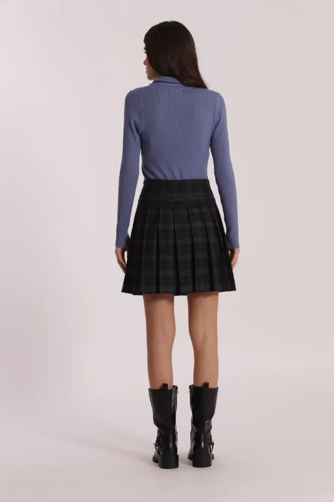 9530030000165 - 3.webp