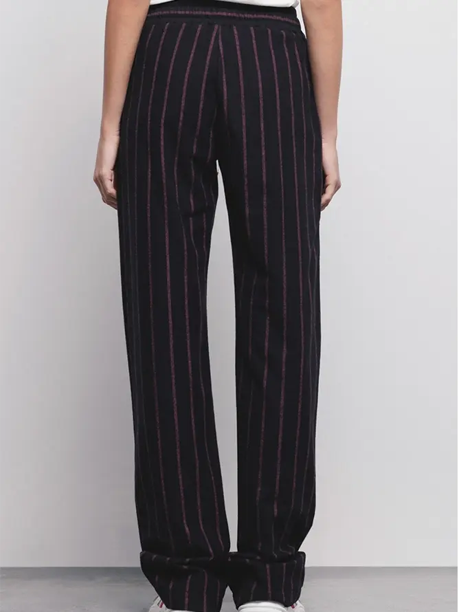 9330034001040 - 2.webp