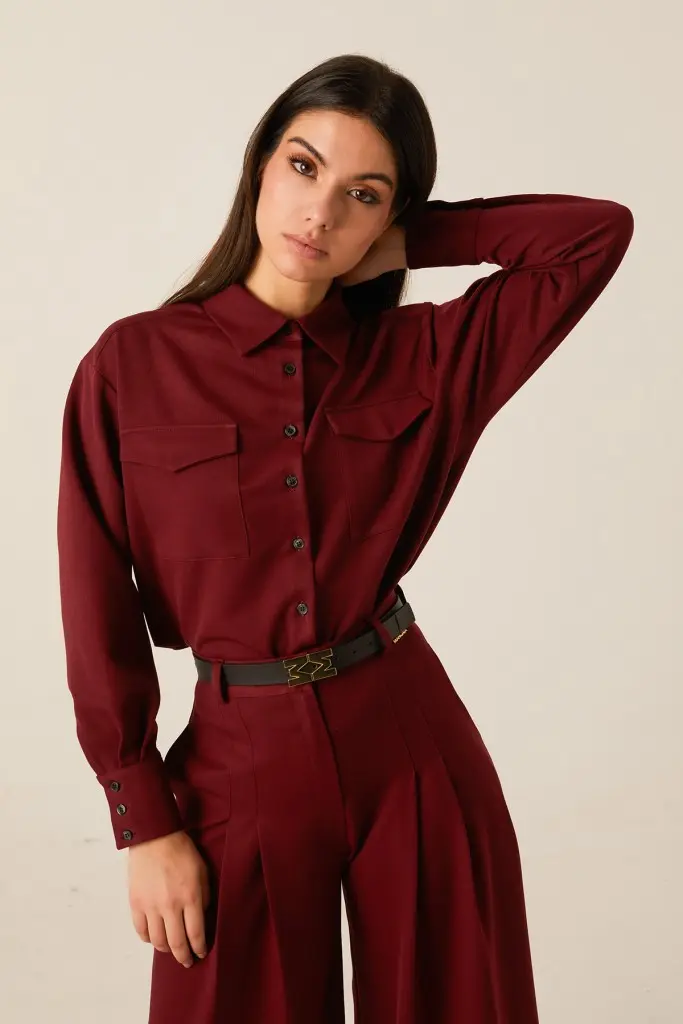 [9430024001084] CAMISA RECTA GRANATE (S)