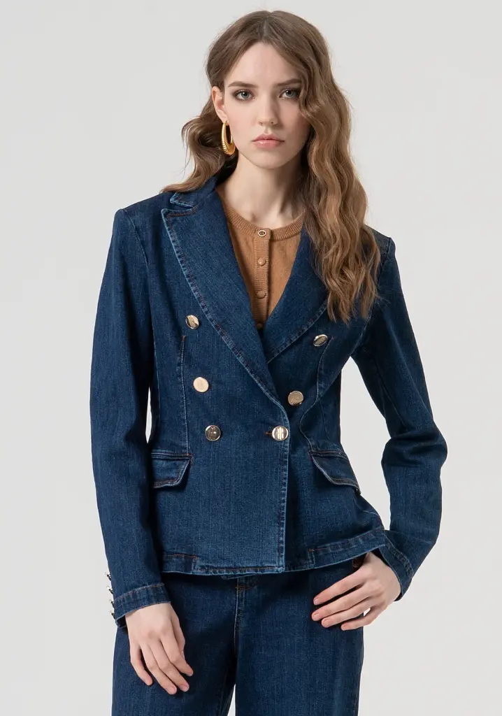 AMERICANA FAYLOR (L)