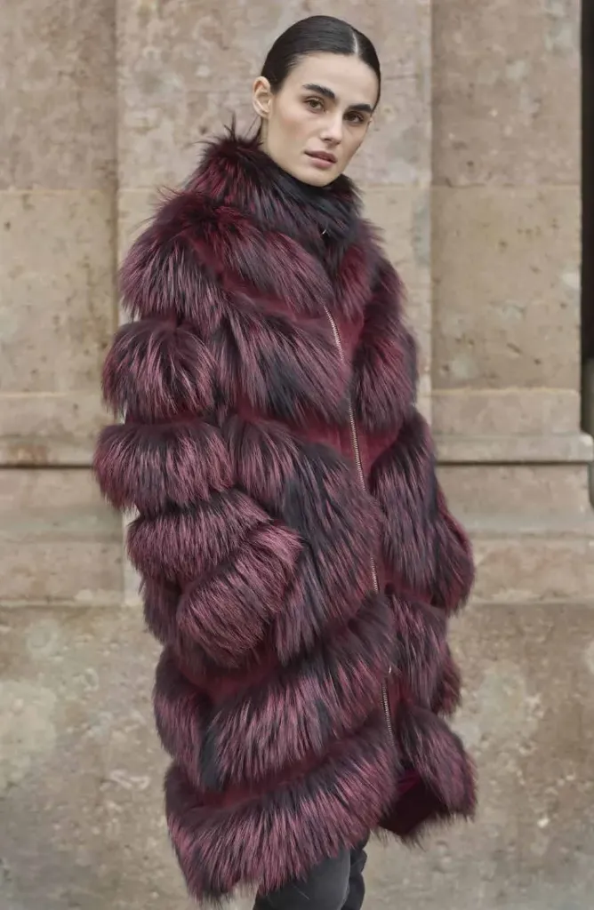 [9530001000560] ABRIGO PARIS